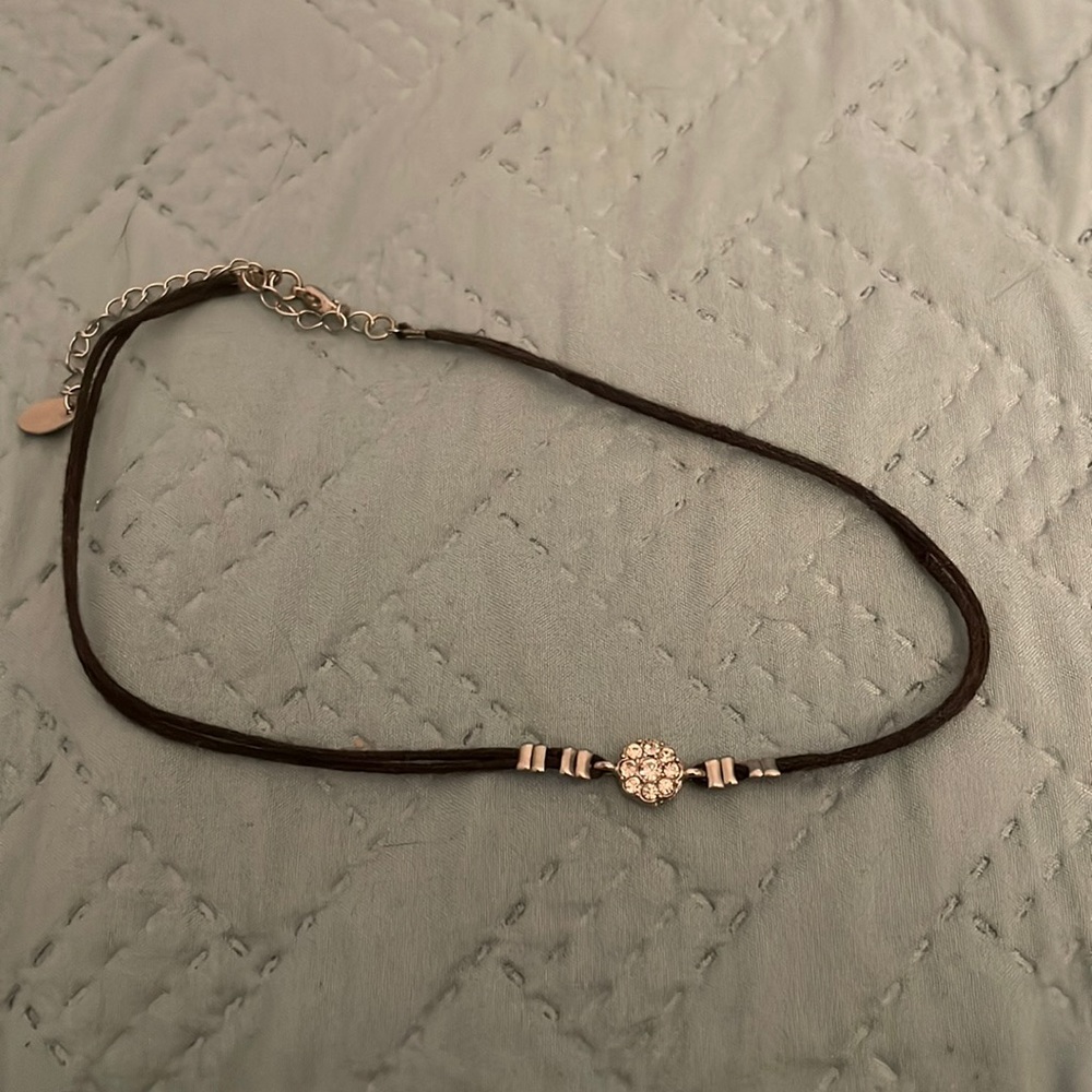 Black choker with faux diamond stone